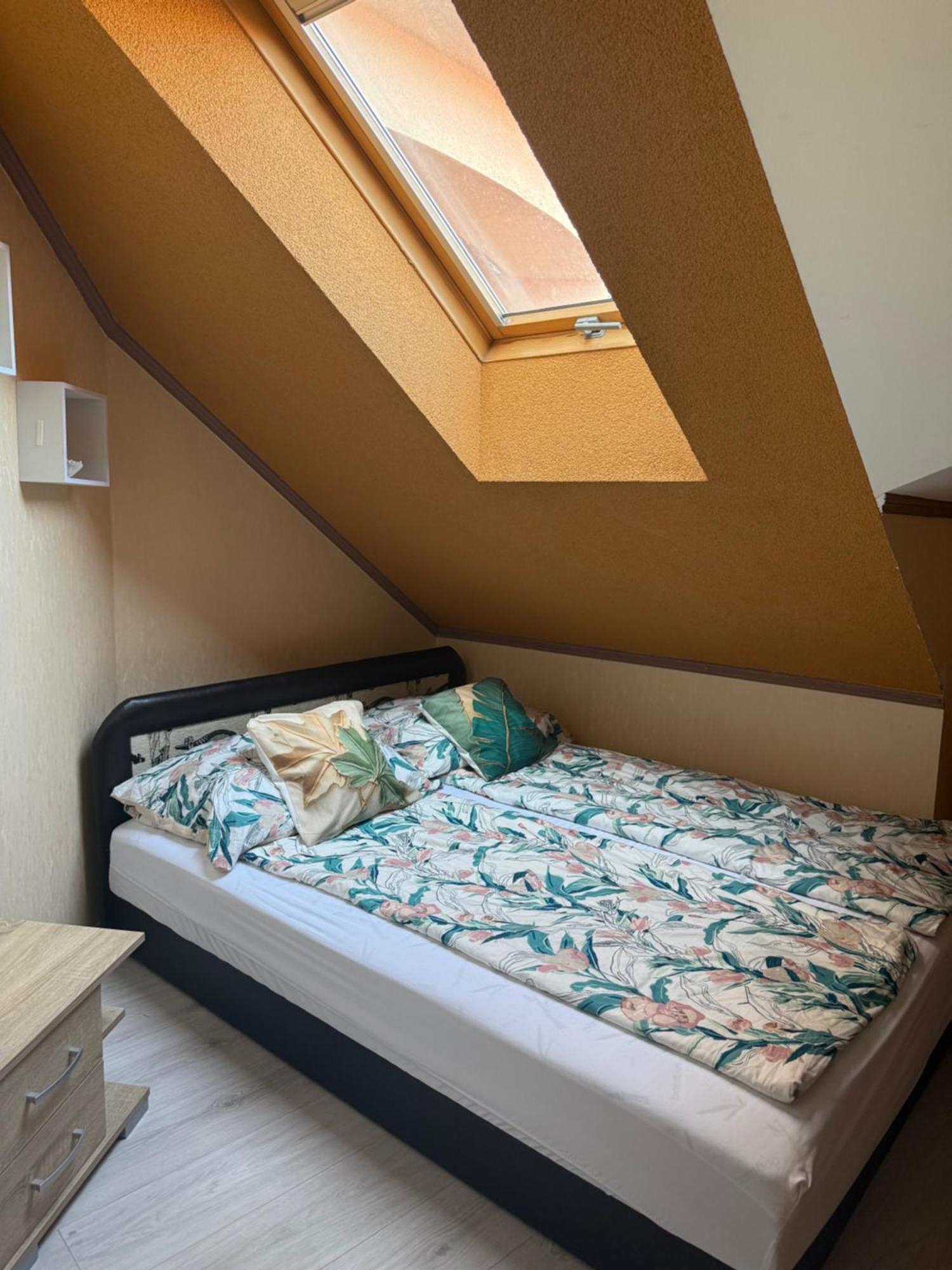 Paris-Lux. Apartman Hajdúszoboszló Kültér fotó